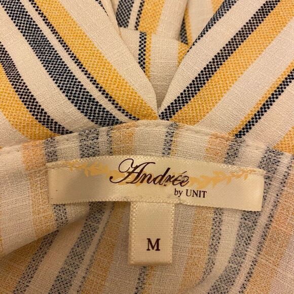 Andree by Unit Sleeveless Striped Ruffle Blouse Size Medium - Picture 8 of 10